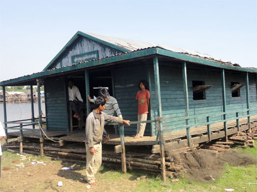 Refloat small school