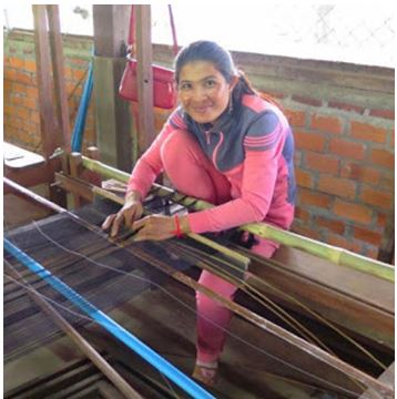 Women's Weaving Program